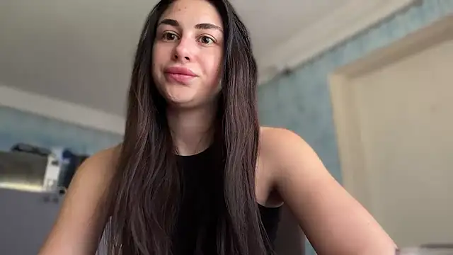 Snapshot of LiluMartiznir chatting on May 28, 2026, 8:00 am LiluMartiznir online show from May 28, 2026, 8:00 am