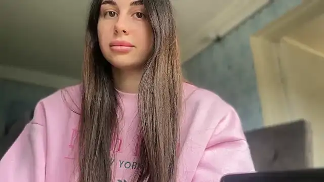 LiluMartiznir online show from April 20, 2026, 8:17 am