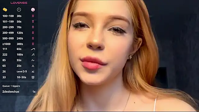 Snapshot of ViolaFaa chatting on February 3, 2026, 10:42 am ViolaFaa online show from February 3, 2026, 10:42 am