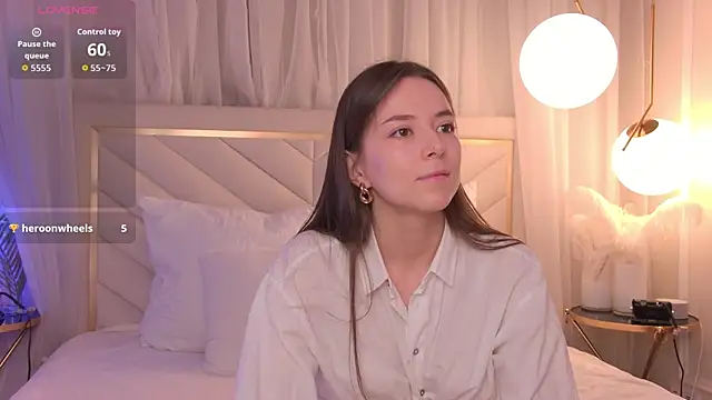 AlisseMoore online show from February 14, 2026, 6:46 am