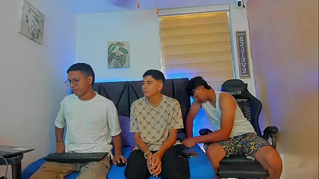 Snapshot of StellayDrake chatting on February 26, 2026, 1:33 pm StellayDrake online show from February 26, 2026, 1:33 pm