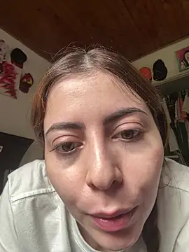 lilasun17 online show from April 6, 2026, 9:16 pm