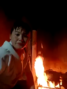 Snapshot of Anna_516 chatting on February 13, 2026, 10:32 pm Anna 516 online show from February 13, 2026, 10:32 pm