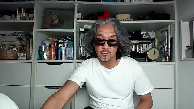 Snapshot of MtaS1 chatting on June 15, 2026, 3:55 pm MtaS1 online show from June 15, 2026, 3:55 pm