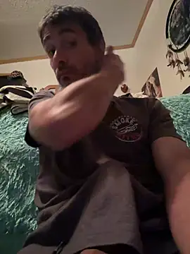 Snapshot of tommattsonn chatting on July 13, 2026, 5:07 am tommattsonn online show from July 13, 2026, 5:07 am