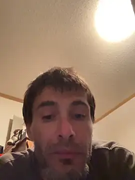 Snapshot of tommattsonn chatting on July 30, 2026, 8:02 am tommattsonn online show from July 30, 2026, 8:02 am