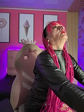 Karolaiin LS online show from February 3, 2026, 8:25 pm