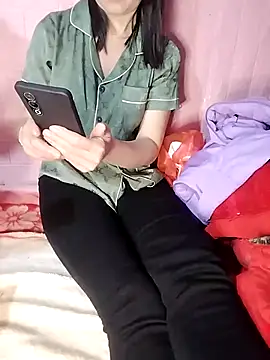 miko nyan2006 online show from February 3, 2026, 7:57 am