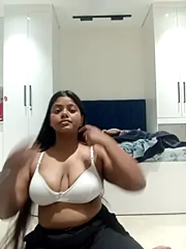 Sunitak450 online show from February 13, 2026, 2:39 pm