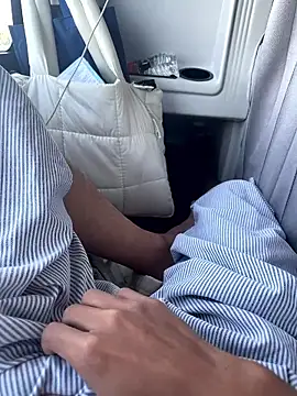 gold221298 online show from April 5, 2026, 7:48 am