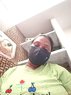 Snapshot of Tamil_Hot_Nisha chatting on February 18, 2026, 6:22 am Tamil Hot Nisha online show from February 18, 2026, 6:22 am