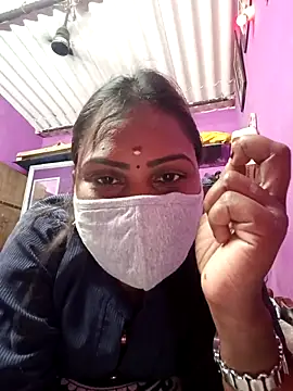 Tamil Hot Nisha online show from April 5, 2026, 5:47 am