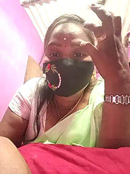 Snapshot of Tamil_Hot_Nisha chatting on February 26, 2026, 5:18 am Tamil Hot Nisha online show from February 26, 2026, 5:18 am