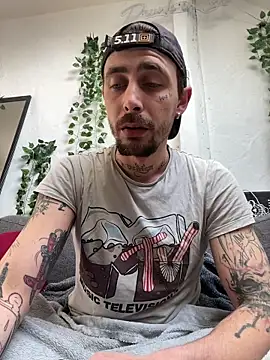 Piratee666 online show from March 5, 2026, 8:33 am