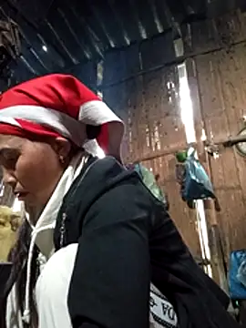 lena-cute online show from March 24, 2026, 11:27 pm