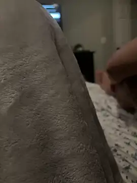 Snapshot of xxlivecouple chatting on February 2, 2026, 10:58 am xxlivecouple online show from February 2, 2026, 10:58 am