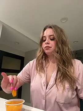 Snapshot of xxlivecouple chatting on February 15, 2026, 2:23 am xxlivecouple online show from February 15, 2026, 2:23 am