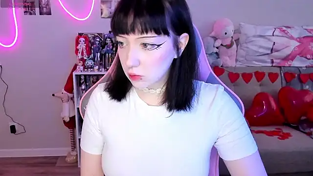 Snapshot of MollysLand chatting on February 11, 2026, 7:41 am MollysLand online show from February 11, 2026, 7:41 am