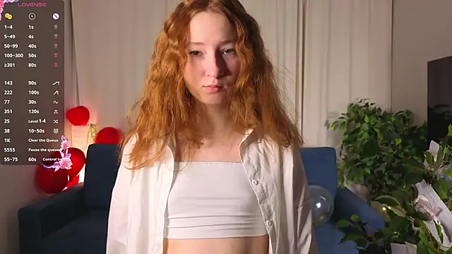 Snapshot of MaraButtrey chatting on February 13, 2026, 1:05 am MaraButtrey online show from February 13, 2026, 1:05 am