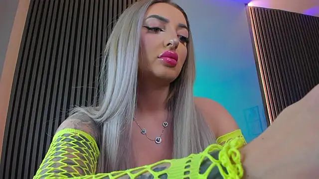 MissObsidian online show from March 5, 2026, 9:00 pm