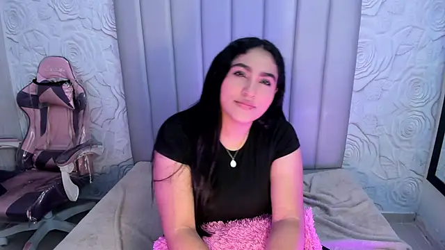 Lya dubois  online show from February 23, 2026, 3:12 pm