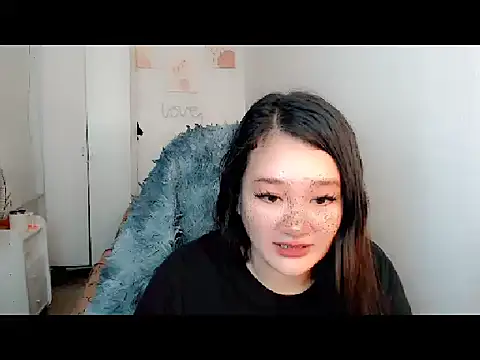 Snapshot of UrLovelyWetPussy chatting on February 12, 2026, 8:47 am UrLovelyWetPussy online show from February 12, 2026, 8:47 am