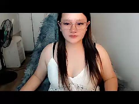 Snapshot of UrLovelyWetPussy chatting on February 28, 2026, 11:54 am UrLovelyWetPussy online show from February 28, 2026, 11:54 am