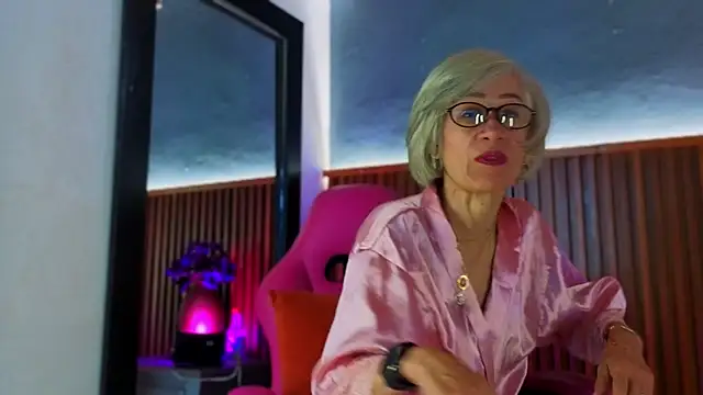 miss monserrate01 online show from March 26, 2026, 1:09 pm