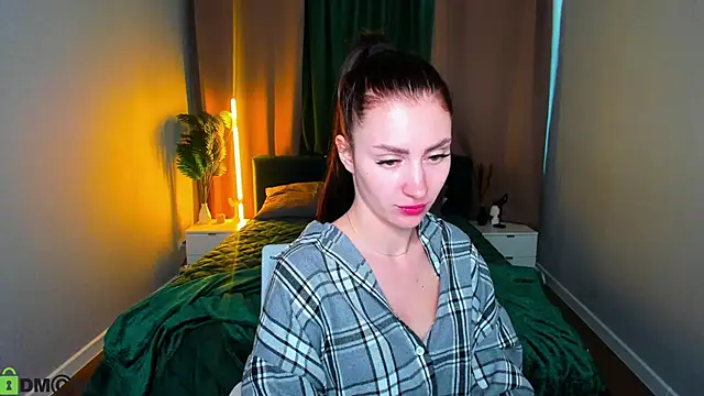 Rita Flux online show from April 9, 2026, 2:24 am