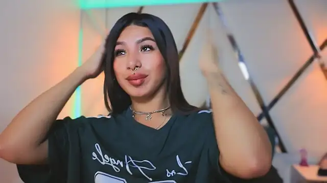 MeelFox online show from April 7, 2026, 12:51 pm