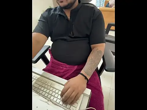 Snapshot of Rah0091 chatting on February 25, 2026, 6:46 am Rah0091 online show from February 25, 2026, 6:46 am