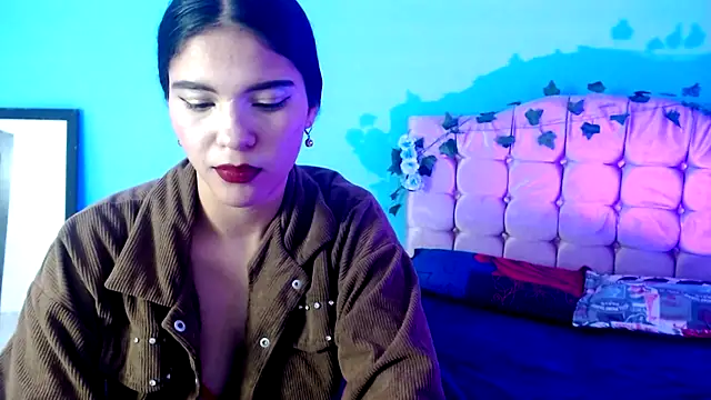 Snapshot of amber_miller18 chatting on February 24, 2026, 4:24 am amber miller18 online show from February 24, 2026, 4:24 am