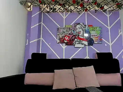 Yoel hot2004 online show from April 13, 2026, 7:29 pm