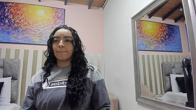 Snapshot of nina_glow chatting on April 22, 2026, 11:17 am nina glow online show from April 22, 2026, 11:17 am