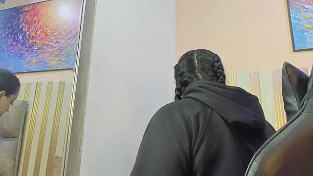 nina glow online show from March 20, 2026, 11:33 am