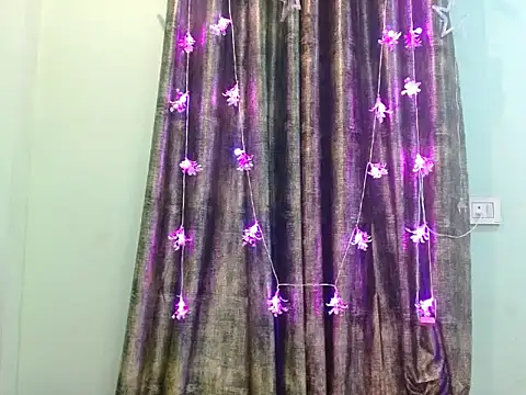 LIZNA 0 online show from March 3, 2026, 6:48 pm