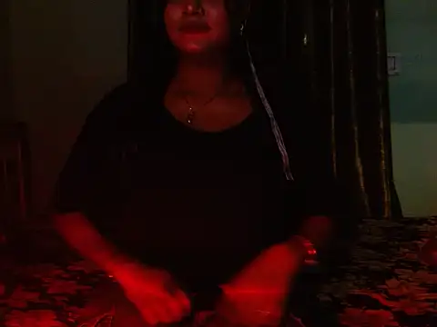 LIZNA 0 online show from April 3, 2026, 4:13 pm