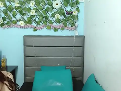 Snapshot of caliopelunna707rs chatting on February 15, 2026, 8:13 am caliopelunna707rs online show from February 15, 2026, 8:13 am