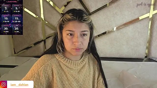 Dahiana Dmour  online show from March 5, 2026, 12:35 pm