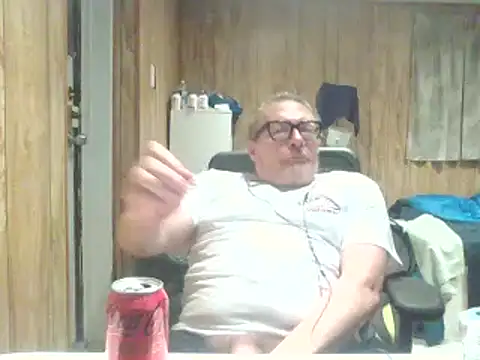 Snapshot of melvinsnow chatting on March 10, 2025, 1:01 am melvinsnow online show from March 10, 2025, 1:01 am