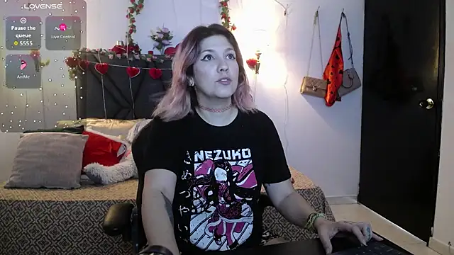 Sharma Amayra online show from March 12, 2026, 7:18 pm