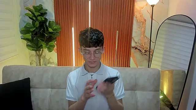 Patrick Howland  online show from March 17, 2026, 3:42 am