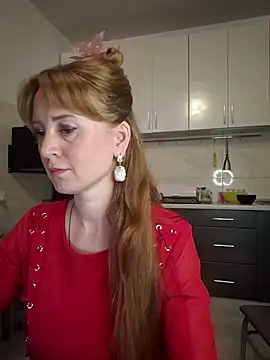 LanaBananaa  online show from March 6, 2026, 9:32 pm