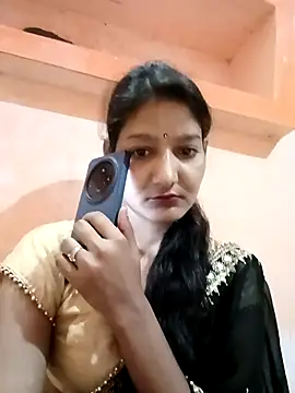 Snapshot of Ayesharani1 chatting on May 5, 2026, 12:35 am Ayesharani1 online show from May 5, 2026, 12:35 am