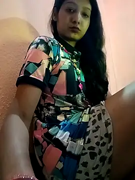 Ayesharani1 online show from April 17, 2026, 5:49 pm