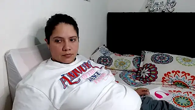 suzy paz online show from March 9, 2026, 9:07 pm