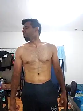 Snapshot of thom_1 chatting on February 22, 2026, 12:35 am thom 1 online show from February 22, 2026, 12:35 am