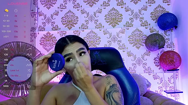 Snapshot of Abby_Rouse_m chatting on May 1, 2026, 1:43 am Abby Rouse m online show from May 1, 2026, 1:43 am