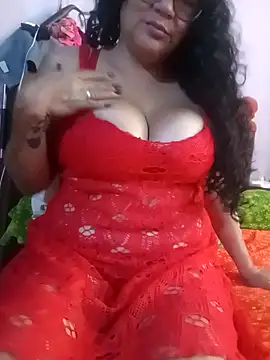 Snapshot of Emma_stiz chatting on February 19, 2026, 10:29 pm Emma stiz online show from February 19, 2026, 10:29 pm