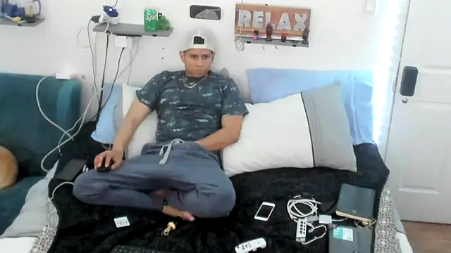 JokerAndyKenwood online show from April 21, 2026, 10:38 pm